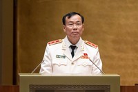 Chủ nhiệm Ủy ban Quốc phòng và An ninh Lê Tấn Tới phát biểu giải trình dự án Luật Dữ liệu chiều 30/11