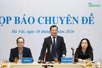 Ông Nguyễn Tân Thịnh, Cục trưởng Cục Quản lý công sản, Bộ Tài chính chủ trì buổi họp báo chiều 18/12 (Ảnh: M.Minh)