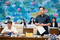 Phó Chánh án Tòa án Nhân dân Tối cao Nguyễn Văn Tiến phát biểu tại phiên họp sáng 27/3