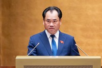 Bộ trưởng Nông nghiệp và Môi trường Trịnh Việt Hùng trình đề xuất 1 luật sửa 10 luật về nông nghiệp, môi trường