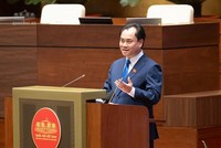 Bộ trưởng Bộ Nông nghiệp và Môi trường Trịnh Việt Hùng phát biểu tiếp thu, giải trình dự án Luật Đất đai (sửa đổi) sáng 29/10.