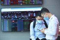 Cổ phiếu bất động sản chưa hết cơ hội