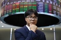 Giao dịch chứng khoán sáng 22/12: Dòng bank khởi sắc, VN-Index tăng hơn 30 điểm