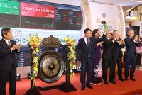 Bộ trưởng Nguyễn Văn Thắng đánh cồng khai trương phiên giao dịch chứng khoán đầu năm 2026