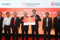 Năm 2018 Hanwha Life Việt Nam sẽ trao tặng 8.149 thẻ bảo hiểm y tế 