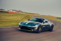 Aston Martin chính thức nhận đặt hàng Vantage AMR 2019, phiên bản giới hạn