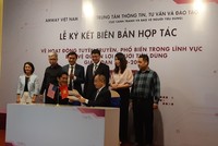 Amway Việt Nam ký hợp tác với Cục Cạnh tranh và Bảo vệ người tiêu dùng