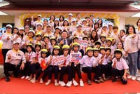 Prudential Việt Nam nhận danh hiệu kép vì nỗ lực phát triển cộng đồng bền vững