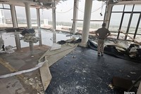 Một nhà máy bị thiệt hại do cơn bão Yagi quét qua