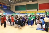 Manulife tổ chức khám sức khỏe miễn phí cho hơn 2.000 người tại Thanh Hóa và Hải Phòng