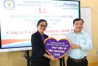 Mondelez Kinh Đô hỗ trợ vật phẩm học tập trong chương trình “Thư viện Yêu thương”