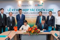 Hanwha Life Việt Nam và ABBank ký kết hợp tác toàn diện