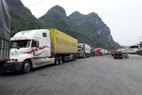 Hết tháng 3, vẫn còn tồn hàng nghìn xe nông sản xuất khẩu tại các cửa khẩu biên giới phía Bắc