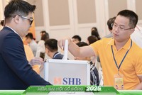 Cổ đông tại nhiều ngân hàng băn khoăn về tác động của chính sách thuế quan của Mỹ 