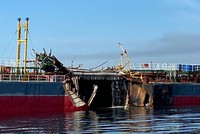 Vụ nổ khiến khoang chứa giữa của tàu bị phá hỏng hoàn toàn