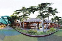 Tốc độ đô thị hóa và dân số phát triển nhanh khiến huyện Bình Chánh (TP.HCM) trở thành điểm nóng về sai phạm trong xây dựng. Trong ảnh: Khu ẩm thực Bình Xuyên, công trình được xác định là xây dựng trái phép trên đất nông nghiệp.