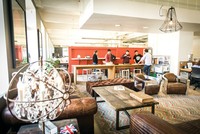 Các doanh nghiệp co-working space vừa dốc sức mở rộng hoạt động, vừa thích ứng với dịch bệnh.