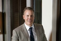 Ông Brett Burton, Tổng giám đốc Vùng và quản lý, vận hành Furama Resort Đà Nẵng