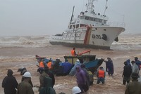 Thủ tướng chỉ đạo khẩn trương tìm kiếm, cứu nạn thuyền viên bị mất tích tại biển Cửa Việt