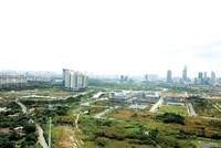 Gần 3 năm qua, TP.HCM chưa có giải pháp tháo gỡ vướng mắc về tách thửa đất khiến hàng ngàn héc-ta đất bị “treo”. Ảnh: Trọng Tín