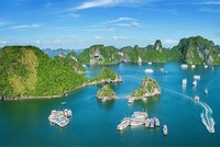 Quảng Ninh miễn, giảm phí tham quan du lịch đến hết năm 2020.