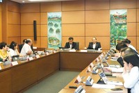 Phát biểu tại tổ thảo luận số 9, Thủ tướng Chính phủ Nguyễn Xuân Phúc nhấn mạnh sự linh hoạt trong điều hành thực hiện mục tiêu kép. Ảnh: Duy Linh