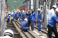 Tổng công ty Đường sắt Việt Nam - đơn vị duy nhất khai thác hệ thống kết cấu đường sắt quốc gia - đã không phát huy được điểm mạnh của mình.