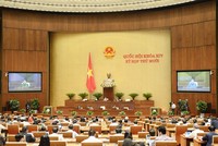 Quốc hội sửa Luật Cư trú, sổ hộ khẩu có giá trị tới năm 2022