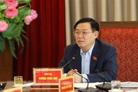 Bí thư Thành ủy Hà Nội Vương Đình Huệ phát biểu tại buổi làm việc. (Ảnh: Văn Điệp/TTXVN)