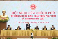 Hội nghị của Chính phủ về công tác xây dựng, hoàn thiện và thi hành pháp luật sáng 24/11. Ảnh: Duy Linh