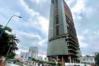 Dự án Saigon One Tower vốn đầu tư ban đầu lên tới 256 triệu USD, Công ty cổ phần Di sản quốc tế Hồ Tràm với vốn điều lệ chỉ vỏn vẹn 300 triệu đồng đang xin… đầu tư.