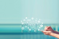 Các sản phẩm, dịch vụ ngân hàng số hiện chưa thực sự đa dạng về chủng loại, mức độ ứng dụng công nghệ còn thấp. Ảnh: Shutterstock