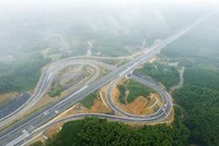 Một đoạn cao tốc Nội Bài - Lào Cai qua tỉnh Phú Thọ.
