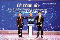 Ban Tổng giám đốc Dược Hậu Giang thực hiện nghi thức công bố dây chuyền sản xuất thuốc đạt chuẩn JAPAN-GMP