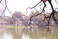 Dự báo, từ nay đến tháng 3/2021 là khoảng thời gian xuất hiện nhiều hình thái thời tiết khí tượng bất lợi gây suy giảm chất lượng không khí, ảnh hướng tới sức khỏe người dân (Ảnh: Hồ Hạ).