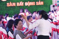 Triển vọng kinh tế tăng trưởng cao sẽ kích thích cầu mua nhà tăng trở lại. Ảnh: Dũng Minh