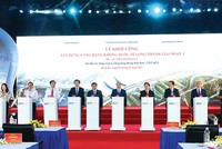 Thủ tướng Nguyễn Xuân Phúc tham dự lễ khởi công dự án Cảng hàng không quốc tế Long Thành giai đoạn 1. Ảnh: Lê Toàn