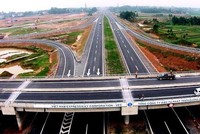 Đầu tàu giải ngân ngành giao thông tăng tốc