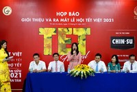 Bà Nguyễn Thị Ánh Hoa, Giám đốc Sở Du Lịch TP.HCM chia sẻ thông tin tại họp báo Lễ hội Tết Việt 2021. Nguồn: Sở Du lịch TP.HCM