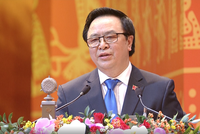 Trưởng Ban Đối ngoại Trung ương, ông Hoàng Bình Quân tham luận tại Đại hội.