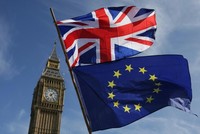 Kế hoạch ngăn xuất khẩu vaccine của EU vấp phải làn sóng phản đối dữ dội ở London, Belfast và Dublin. Ảnh minh họa: AFP 