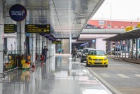 Cảnh vắng lăng tại sân bay Nội Bài trong những ngày cuối cùng của năm Âm lịch 2020.