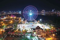 Thành phố bên sông Hàn đã và đang vững vàng vượt qua khó khăn để vững bước vào mùa Xuân mới tự tin, vững vàng hơn