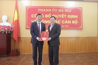 Ông Đỗ Anh Tuấn (SN 1971), Bí thư Quận ủy Tây Hồ, Chủ tịch HĐND quận Tây Hồ thôi giữ chức Bí thư Quận ủy Tây Hồ (nhiệm kỳ 2020 - 2025) và được bổ nhiệm giữ chức vụ Giám đốc Sở Kế hoạch và Đầu tư TP Hà Nội.