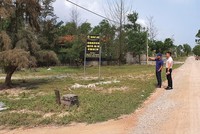 Nhà đầu tư đang đổ xô tìm mua các lô đất dọc 2 bên tuyến đường liên thôn của xã Ngư Thủy Bắc (huyện Lệ Thủy, Quảng Bình)