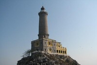 Đèn biển Long Châu do Tổng công ty Bảo đảm an toàn hàng hải miền Bắc quản lý.