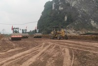 Thi công cao tốc Bắc - Nam đoạn Mai Sơn - Quốc lộ 45.