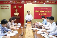 Uỷ ban kiểm tra Tỉnh ủy Quảng Ninh giao Ban Thường vụ Huyện ủy Vân Đồn chỉ đạo việc kỷ luật 3 cán bộ xã liên quan đến vụ vi phạm đổ đất trái phép của Công ty Phương Đông. Ảnh: Nguồn ảnh - baoquangninh.com.vn