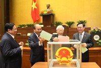 Các vị lãnh đạo cao nhất của Đảng và Nhà nước bỏ phiếu kiện toàn nhân sự tại kỳ họp thứ 11, khóa XIV của Quốc hội - (Ảnh Quochoi.vn).