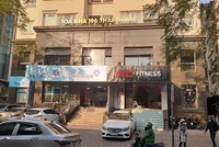 Nguồn thu để bảo trì tòa nhà được lấy từ diện tích cho thuê tầng 1 và tầng lửng đã bị chủ đầu tư hợp thức hóa thành của riêng. Ảnh: Lê Quân